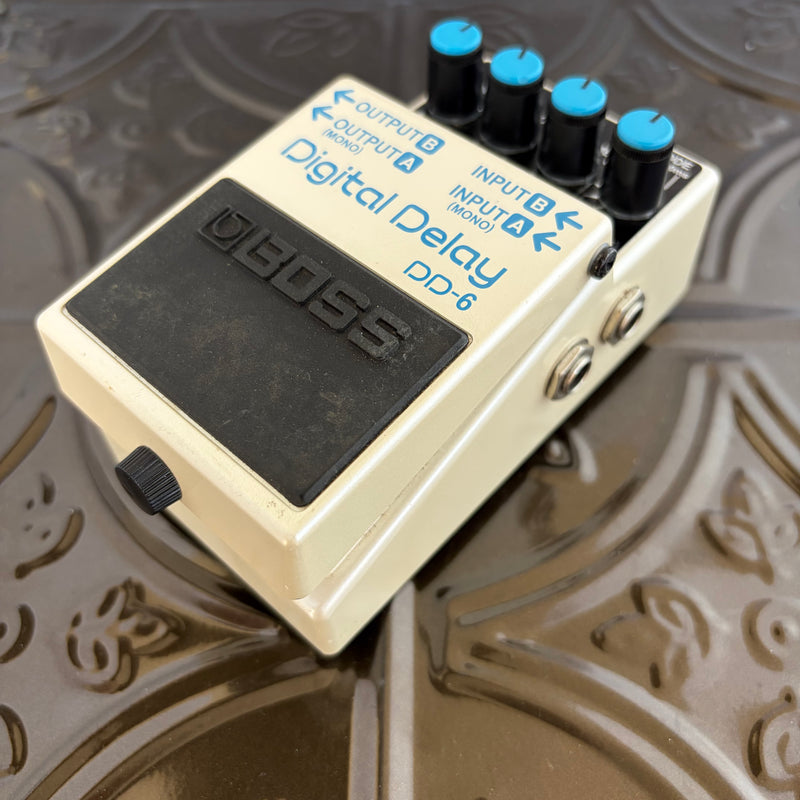 digital delay pedal boss Used Boss DD-6 Delay