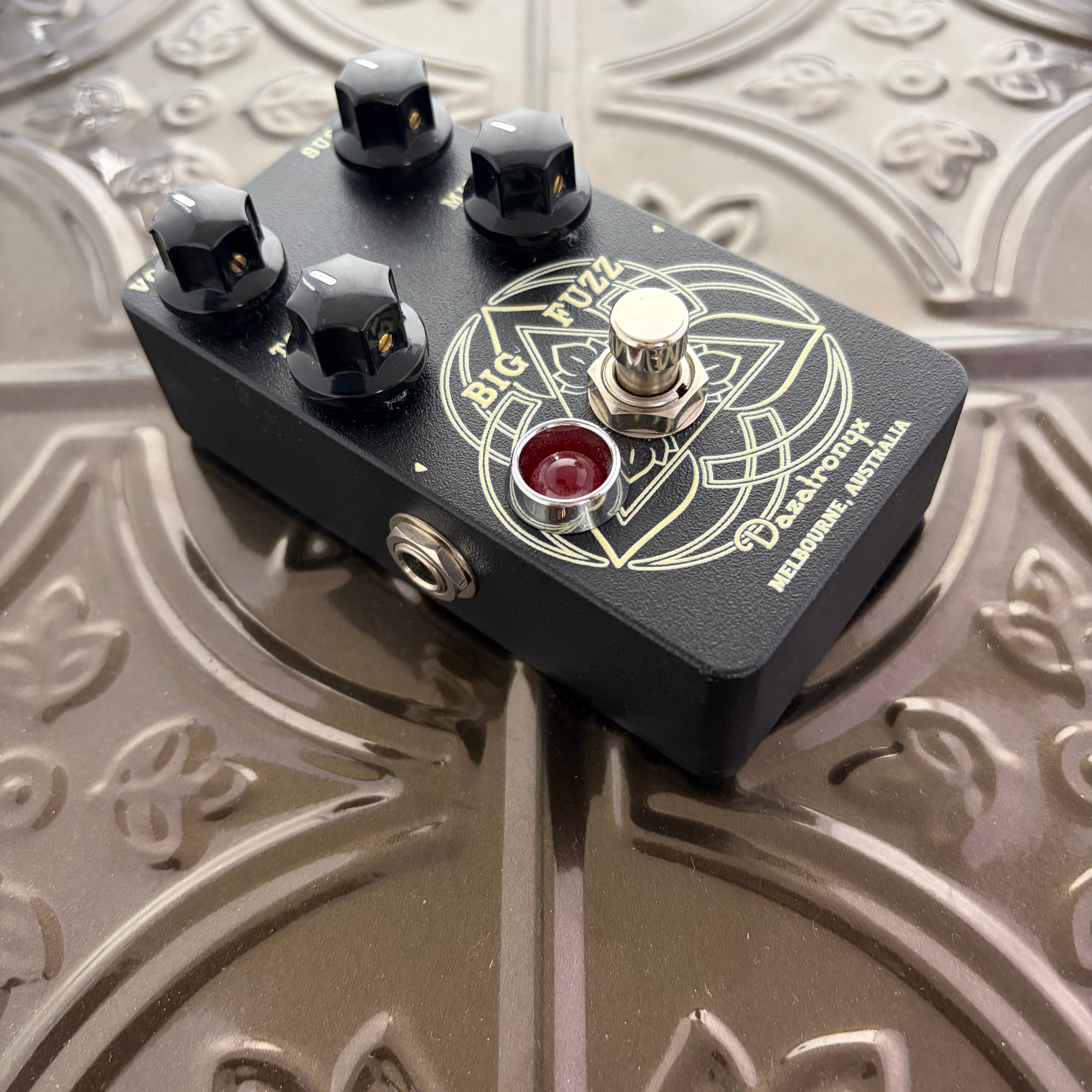 Used Dazatronyx Big Fuzz