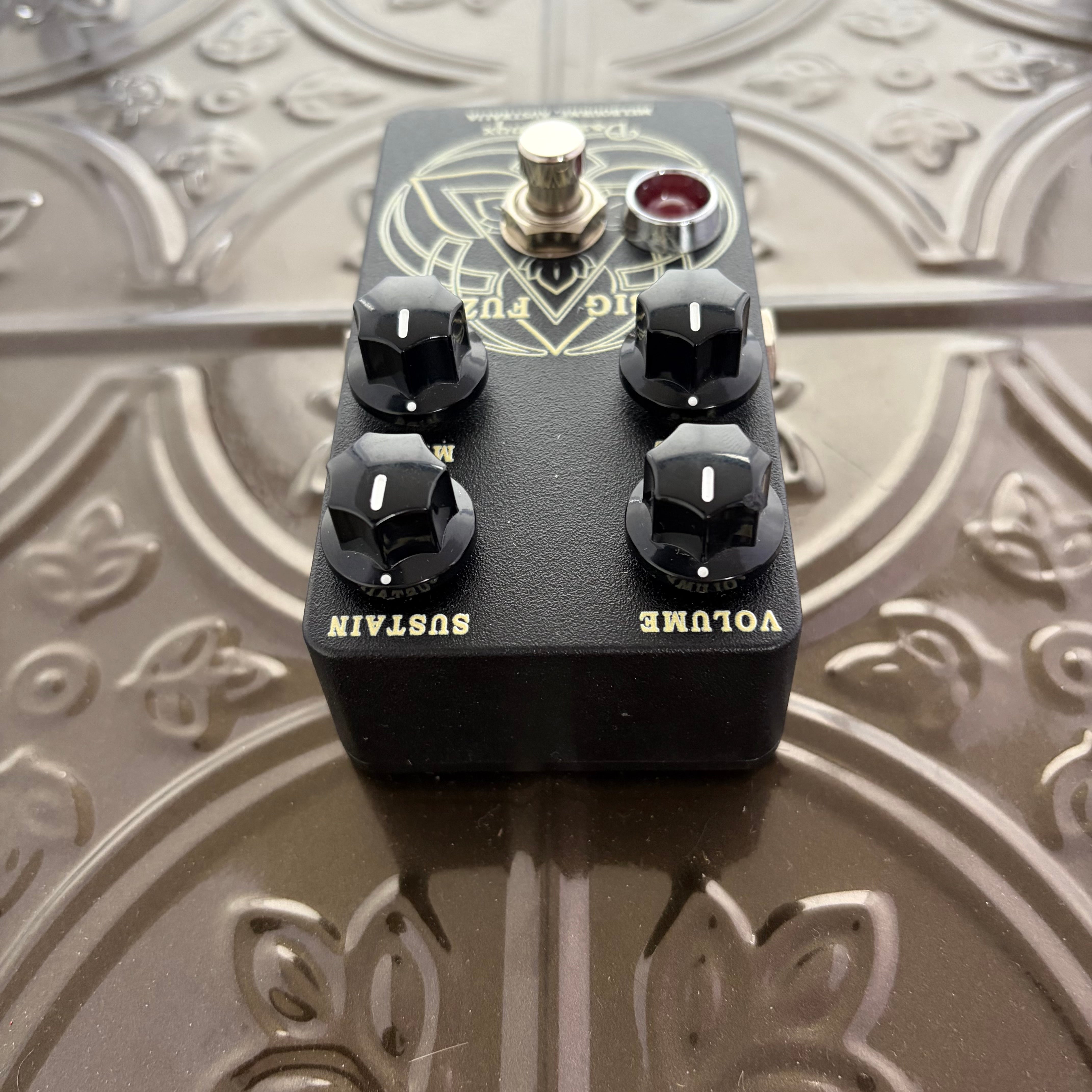 Used Dazatronyx Big Fuzz
