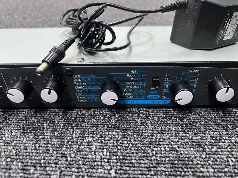 Used Zoom Studio 1202 Multi-Effect Processor