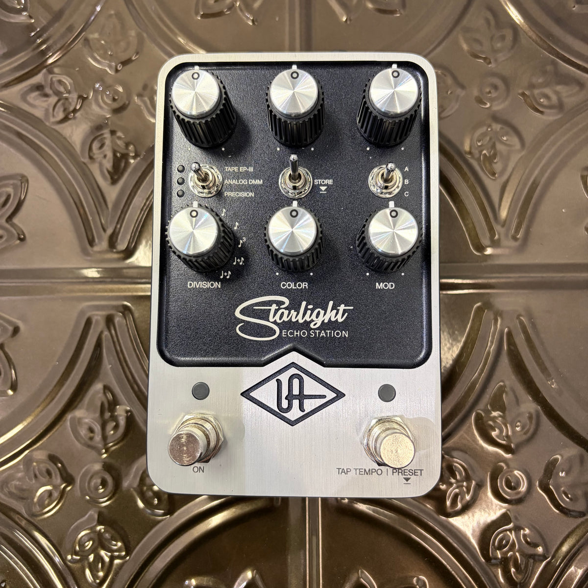 Used Universal Audio Starlight Echo Station Delay Pedal w/ box
