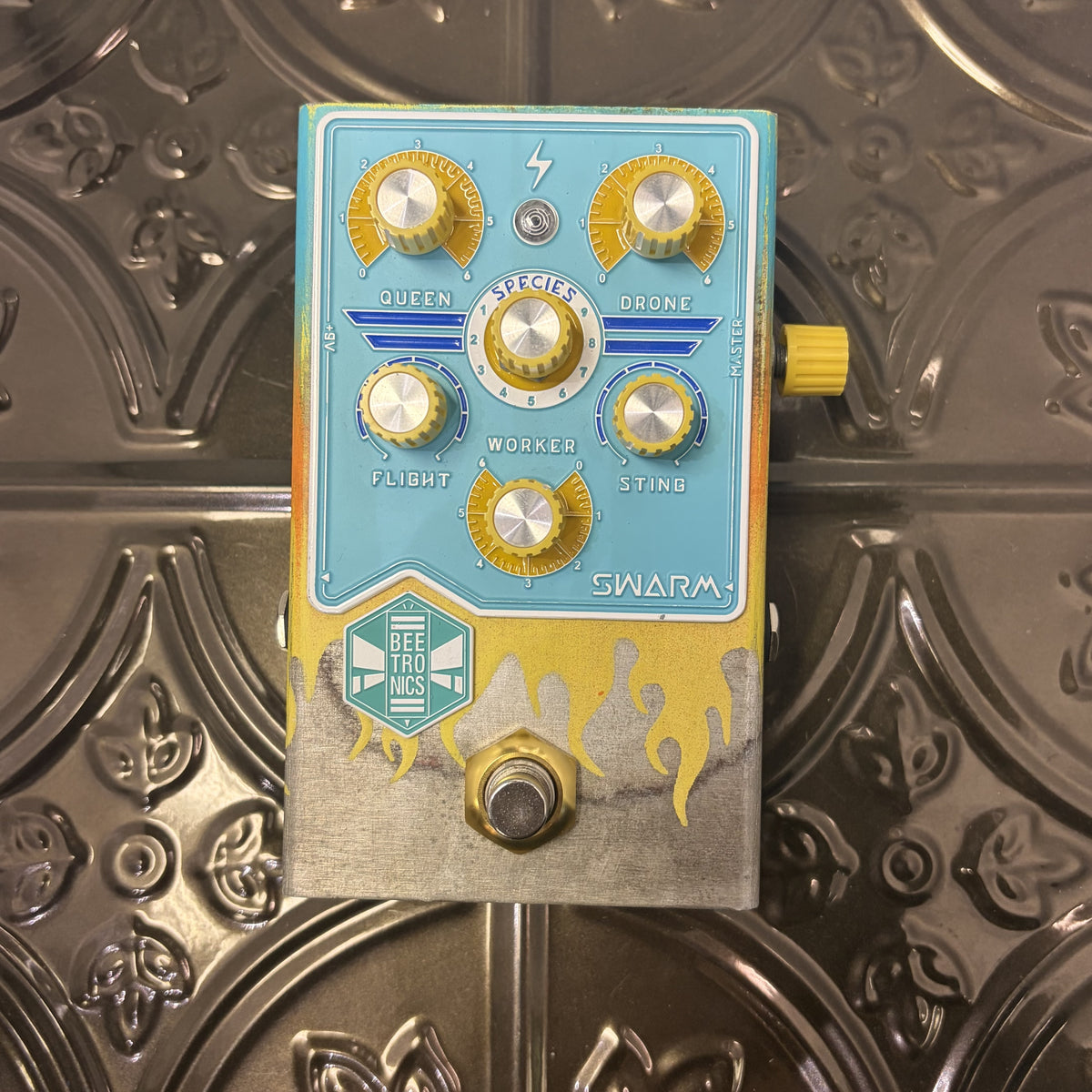 Used Beetronics Custom Shop Swarm "Aqua Flames" (#3 of 10)