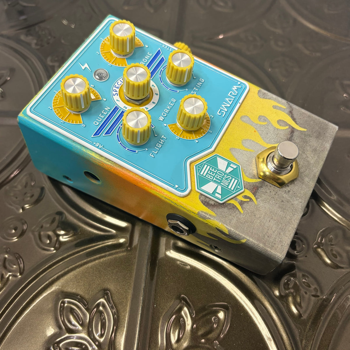 Used Beetronics Custom Shop Swarm "Aqua Flames" (#3 of 10)