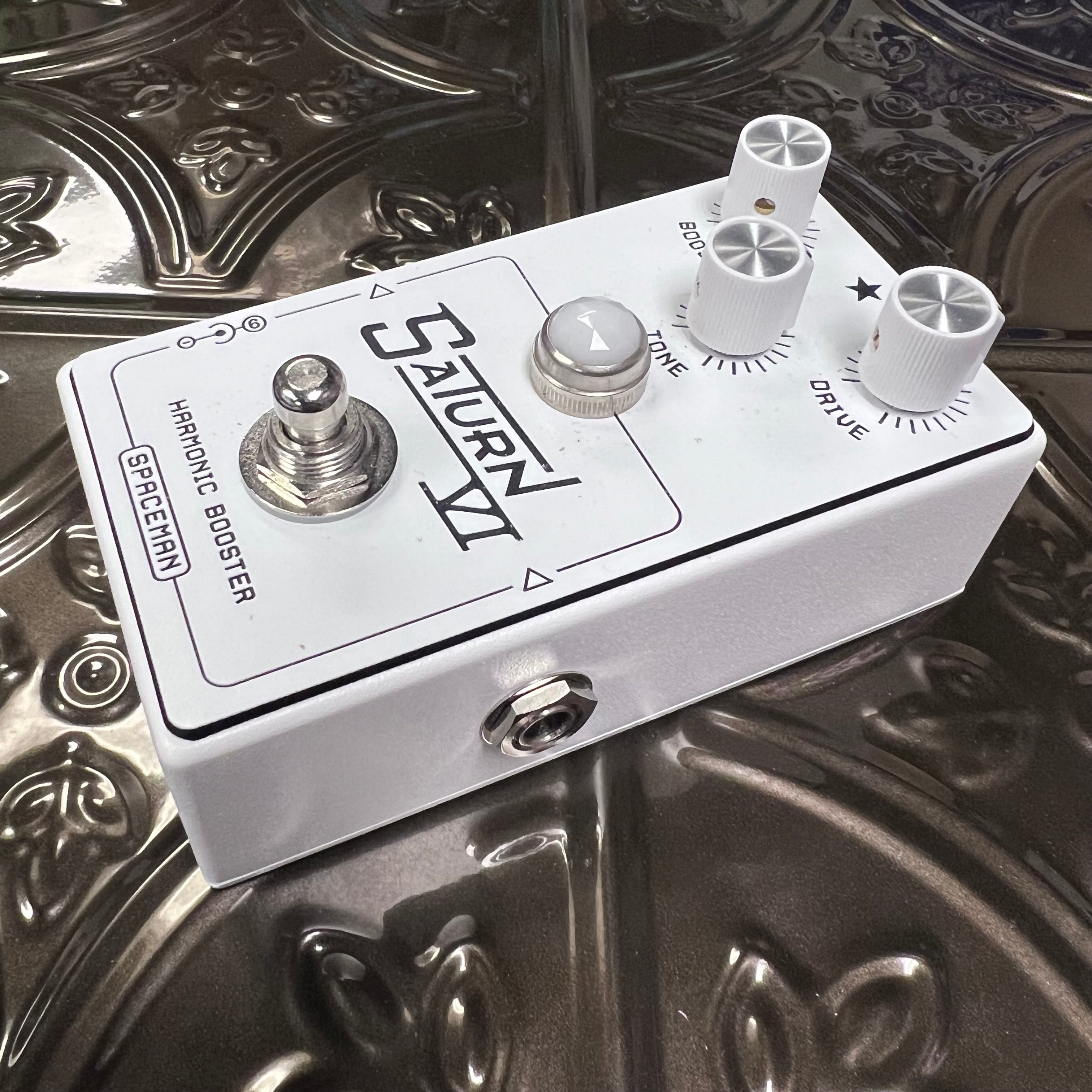 Used Spaceman Effects Saturn VI White/White