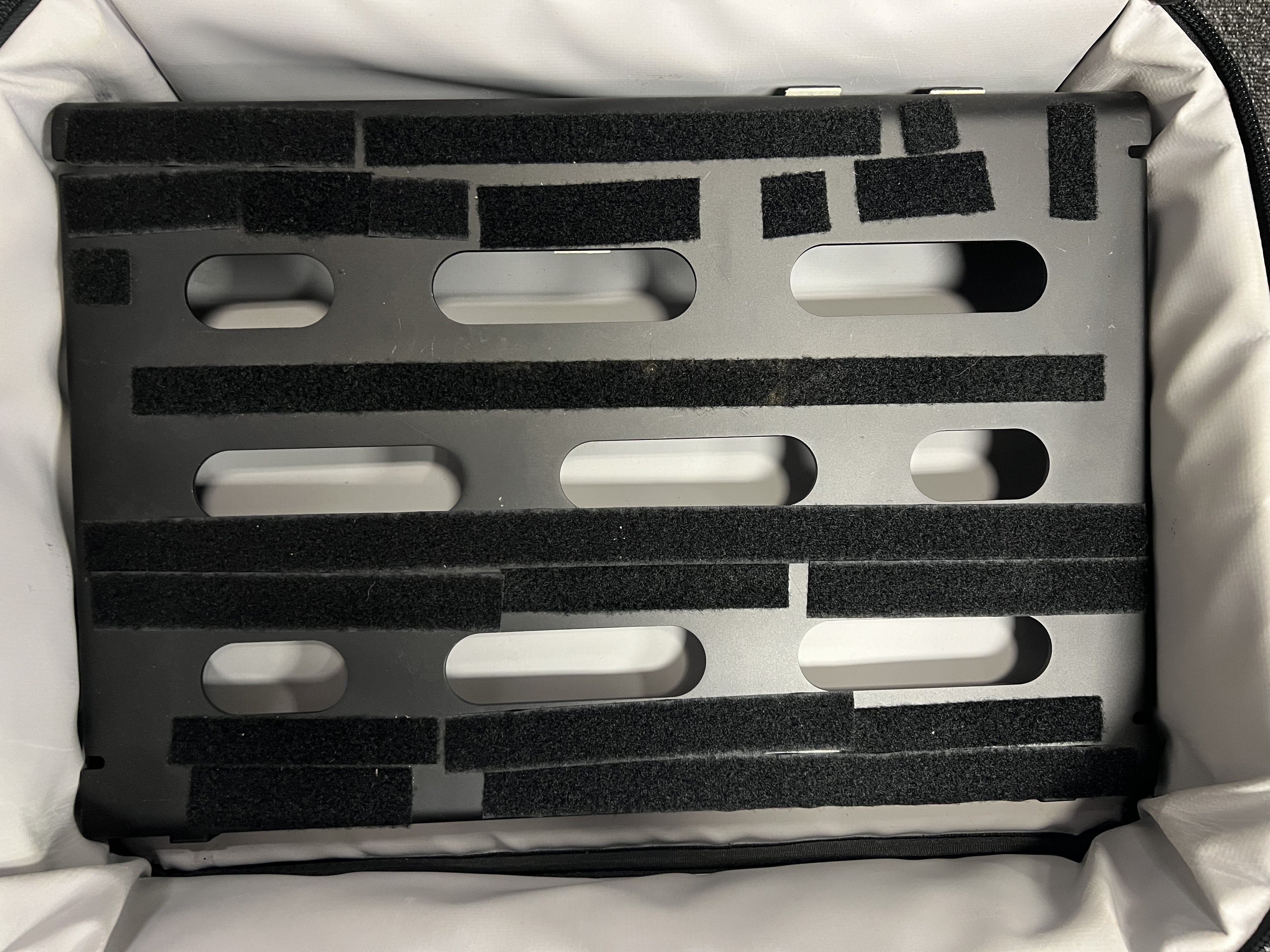 Used Mono Small Pedalboard and Club V2 Case
