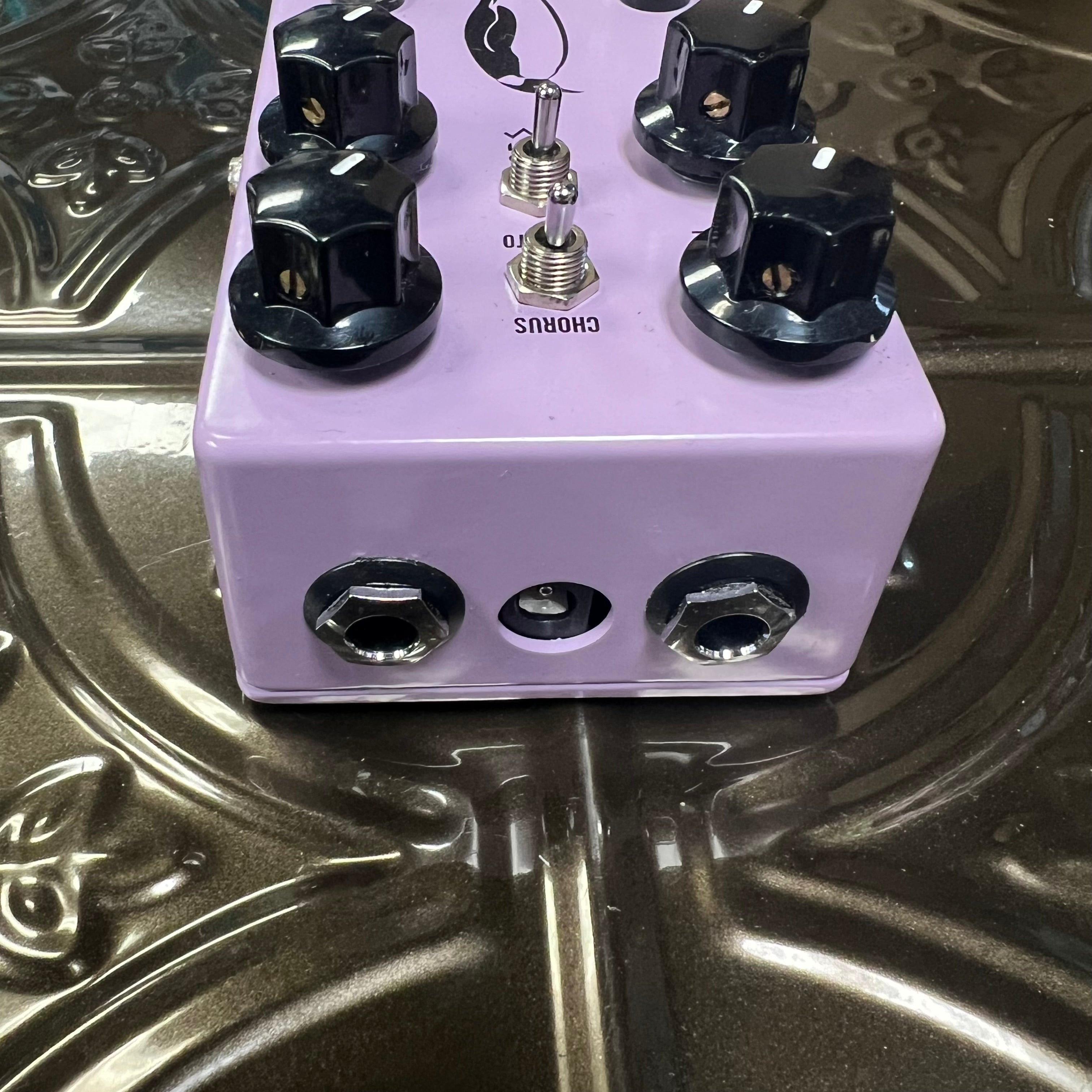 Used JHS Pedals Emperor V2 Chorus/Vibrato