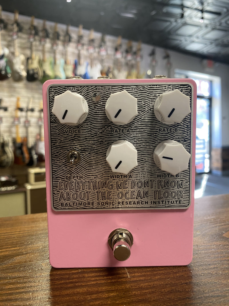 BSRI We Dont Know About The Ocean Floor DUAL LFO CHORUS - Shell Pink