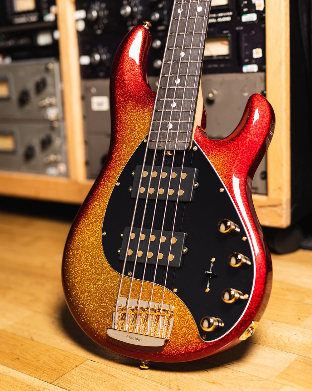 Ernie Ball Music Man StingRay 5H Special Cherry Punch