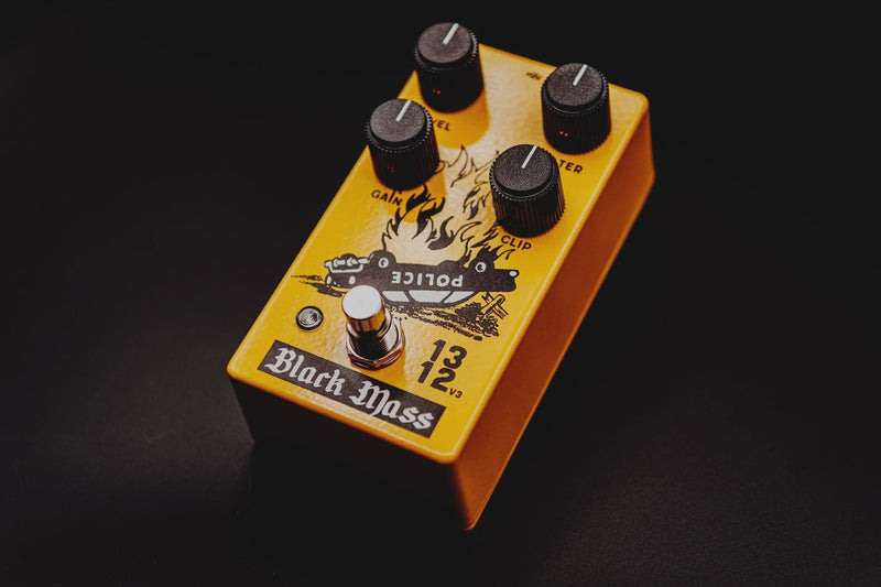 black mass 1312 pedal Black Mass Electronics 1312 Distortion V3 Yellow