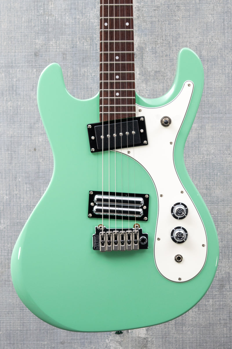 Danelectro '64XT Aqua with Cream Pickguard