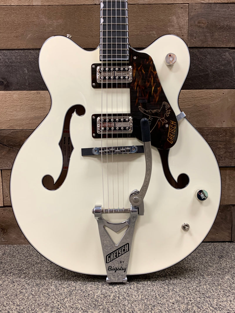 Gretsch G6636T-RF Richard Fortus Signature Falcon Vintage White